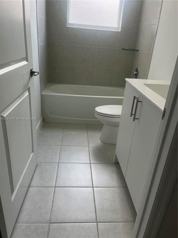 14884 SW 162nd St, Miami, FL 33187