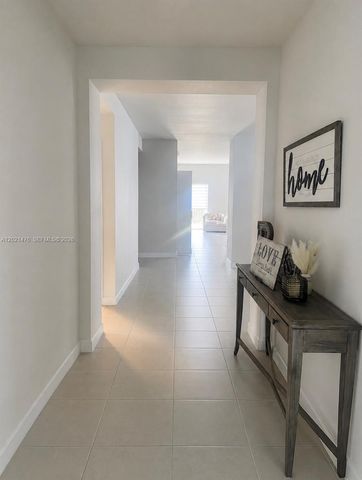 14884 SW 162nd St, Miami, FL 33187