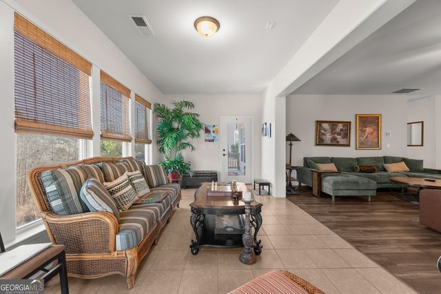 1031 Peachbelt Street, Greensboro, GA 30642