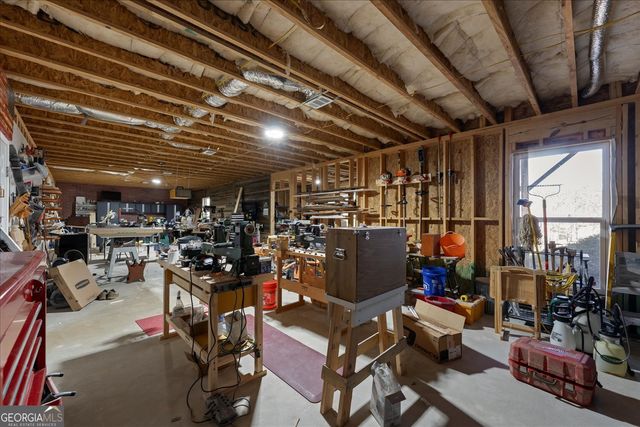 1031 Peachbelt Street, Greensboro, GA 30642