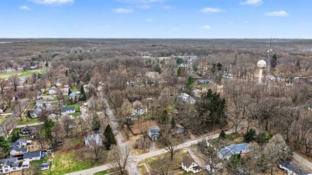 303 N Church Street, Augusta, MI 49012