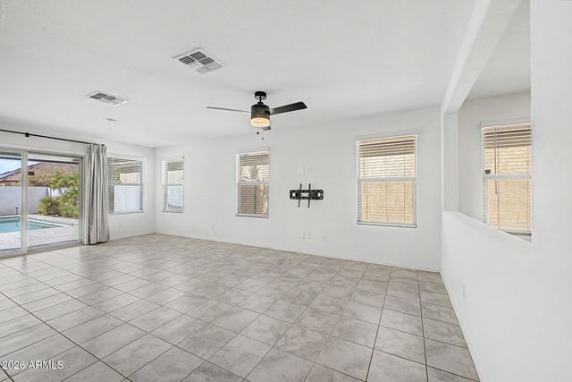 4728 S RIATA Street, Gilbert, AZ 85297