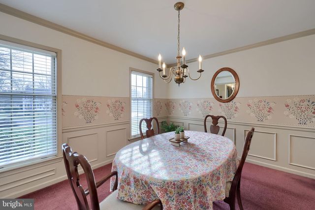 131 MILTON CIR, Lititz, PA 17543