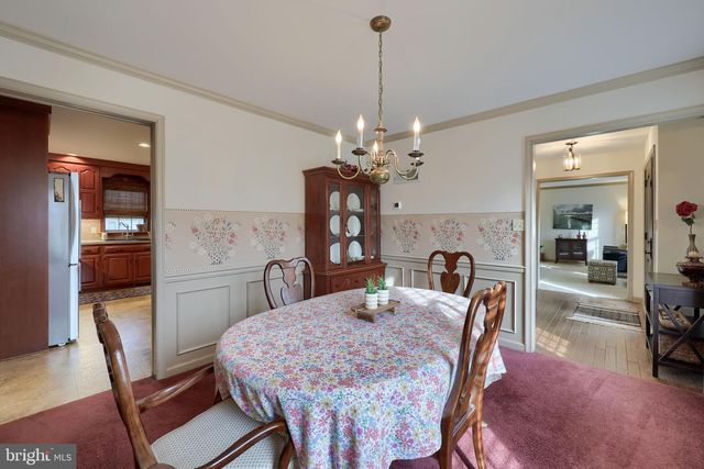 131 MILTON CIR, Lititz, PA 17543