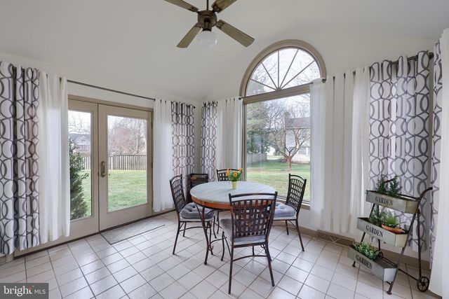 131 MILTON CIR, Lititz, PA 17543