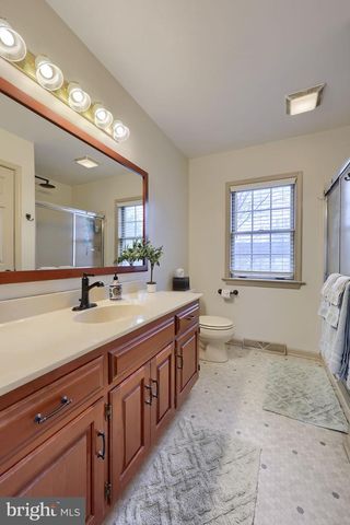 131 MILTON CIR, Lititz, PA 17543