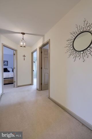 131 MILTON CIR, Lititz, PA 17543