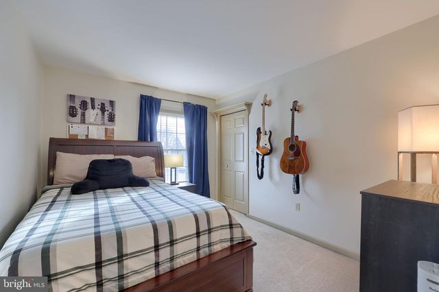 131 MILTON CIR, Lititz, PA 17543