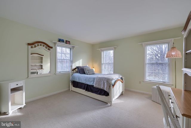 131 MILTON CIR, Lititz, PA 17543