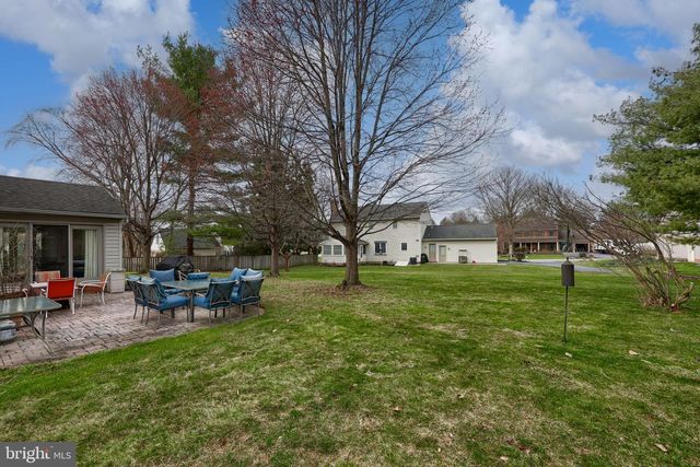 131 MILTON CIR, Lititz, PA 17543