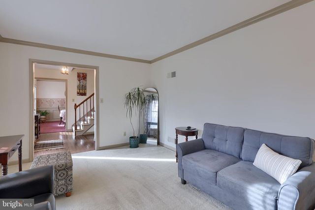 131 MILTON CIR, Lititz, PA 17543