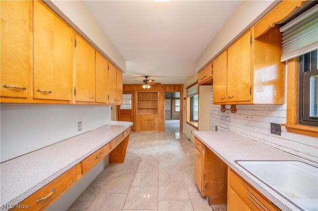 7627 Catherine Street, Masury, OH 44438