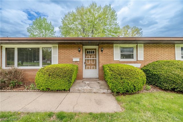 7627 Catherine Street, Masury, OH 44438