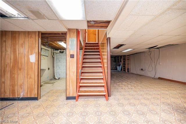 7627 Catherine Street, Masury, OH 44438