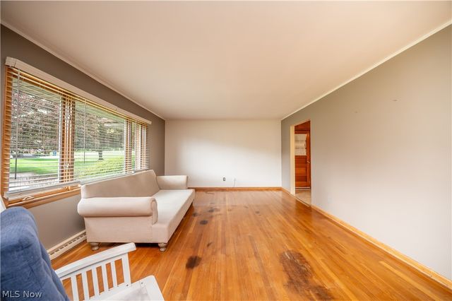 7627 Catherine Street, Masury, OH 44438