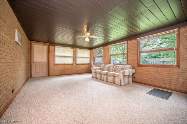 7627 Catherine Street, Masury, OH 44438