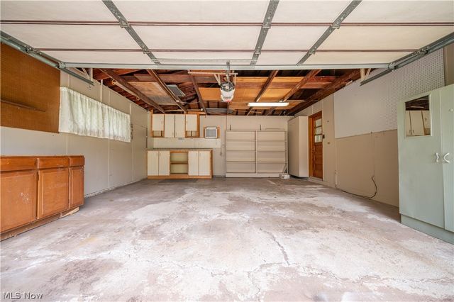 7627 Catherine Street, Masury, OH 44438