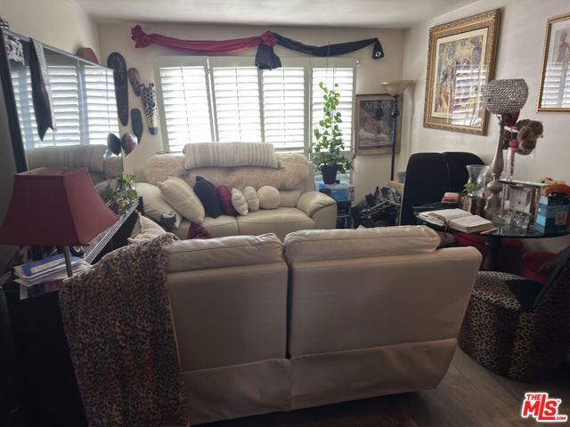 4034 Abourne Road A, Los Angeles, CA 90008