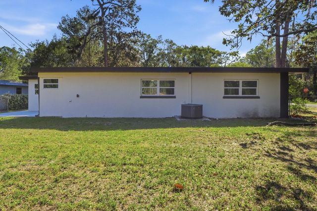 1304 NE 5TH AVENUE, Crystal River, FL 34428