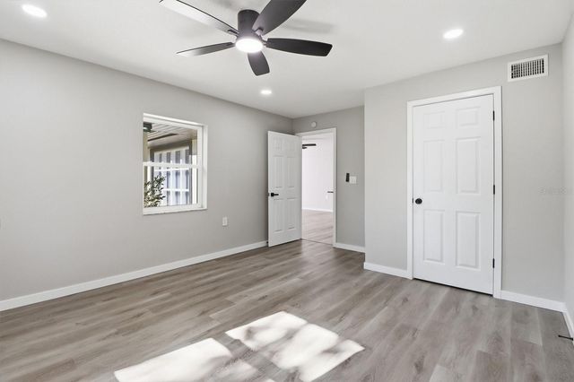 1304 NE 5TH AVENUE, Crystal River, FL 34428