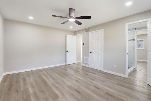 1304 NE 5TH AVENUE, Crystal River, FL 34428