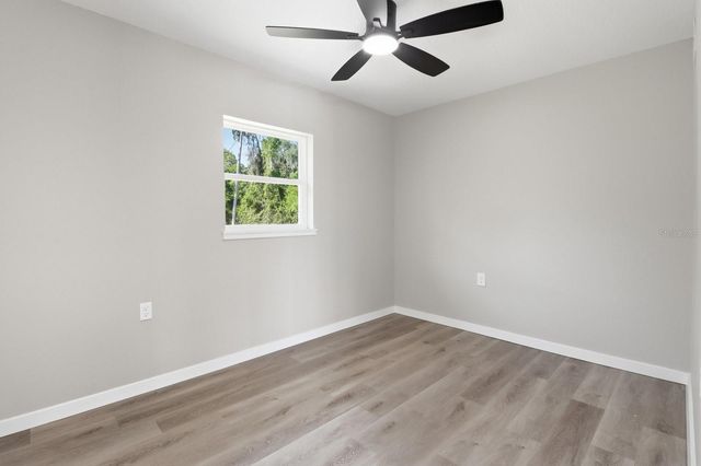 1304 NE 5TH AVENUE, Crystal River, FL 34428