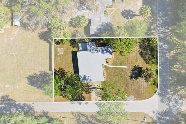 1304 NE 5TH AVENUE, Crystal River, FL 34428