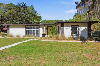 1304 NE 5TH AVENUE, Crystal River, FL 34428