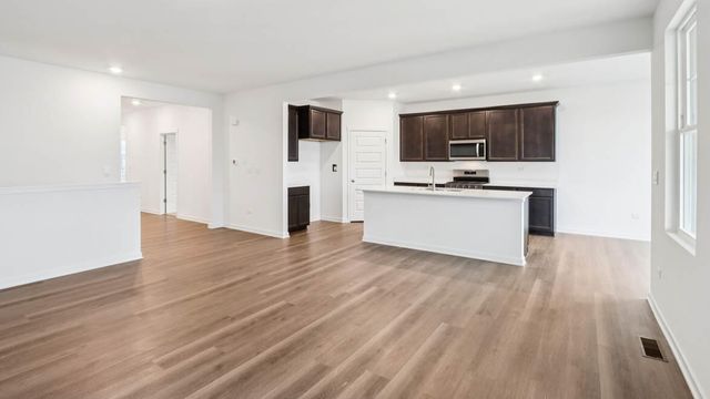 7641 W 106th Place, Crown Point, IN 46307