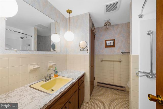 534 MELVINS RD, Telford, PA 18969