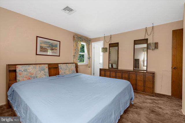 534 MELVINS RD, Telford, PA 18969