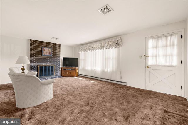 534 MELVINS RD, Telford, PA 18969