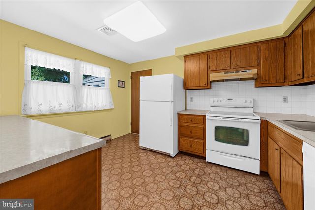534 MELVINS RD, Telford, PA 18969