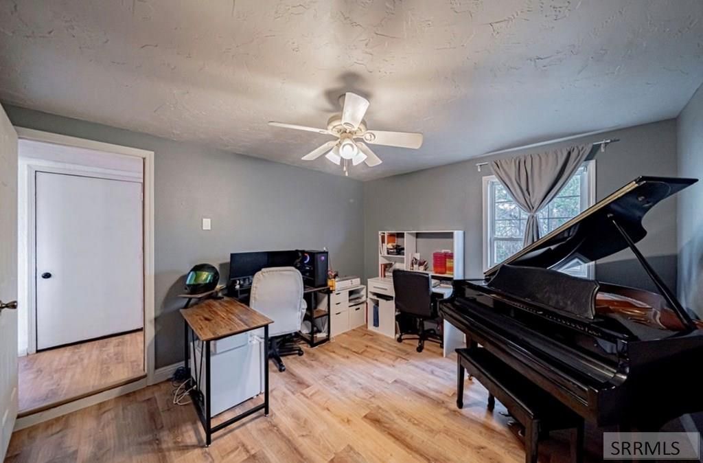Image 34 of property listing at 3715 E Vaughn Street, Ammon, ID 83406
