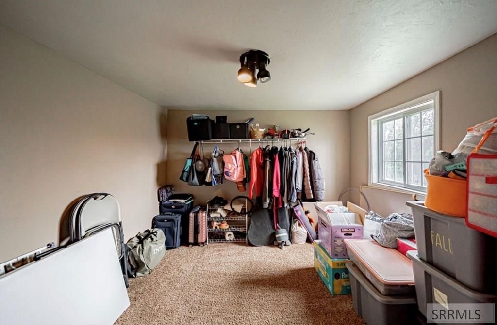 Image 36 of property listing at 3715 E Vaughn Street, Ammon, ID 83406