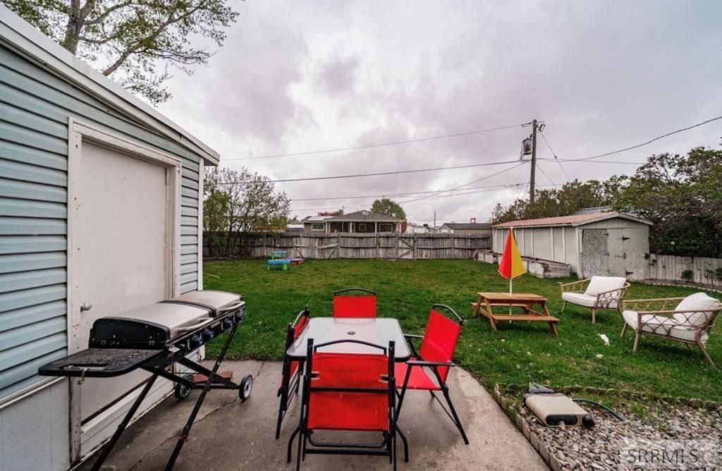 Image 38 of property listing at 3715 E Vaughn Street, Ammon, ID 83406