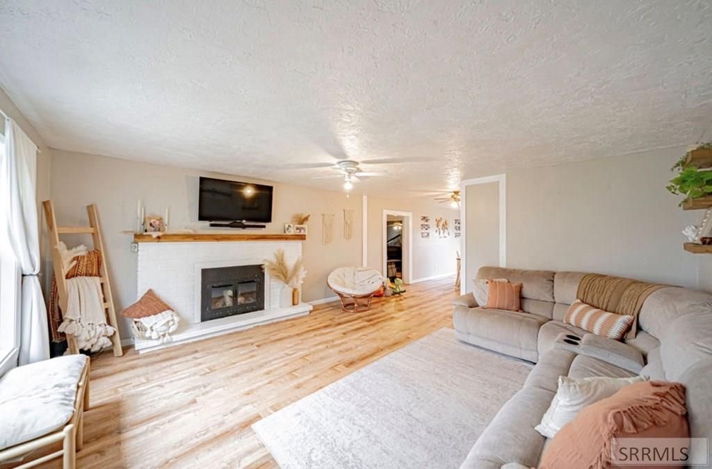 Image 6 of property listing at 3715 E Vaughn Street, Ammon, ID 83406