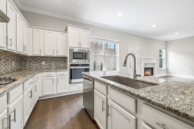 7000 Still Spring Hollow Dr, Nashville, TN 37221