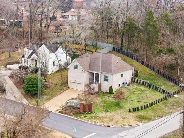 7000 Still Spring Hollow Dr, Nashville, TN 37221