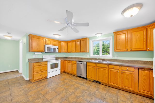 526 Pembroke Street, Pembroke, NH 03275