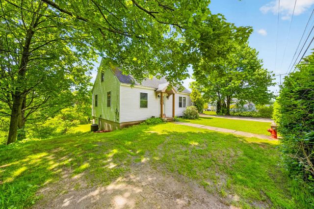 526 Pembroke Street, Pembroke, NH 03275