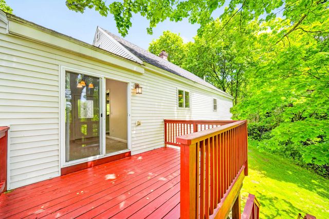 526 Pembroke Street, Pembroke, NH 03275