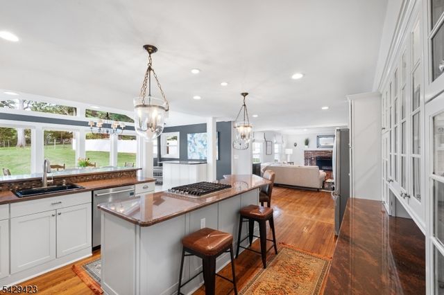 128 Cold Hill Rd, Mendham Boro, NJ 07945