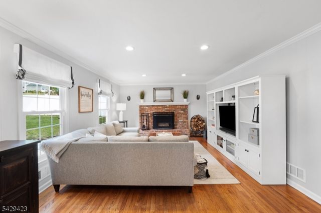 128 Cold Hill Rd, Mendham Boro, NJ 07945
