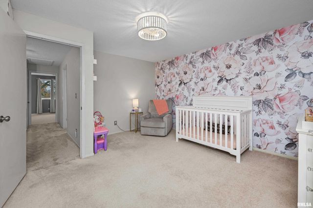 3161 WILLOWWOOD Drive, Bettendorf, IA 52722