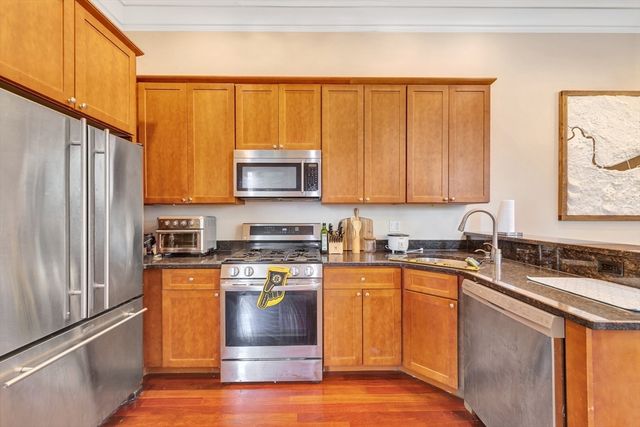 253 E St 1, Boston, MA 02127