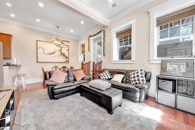 253 E St 1, Boston, MA 02127