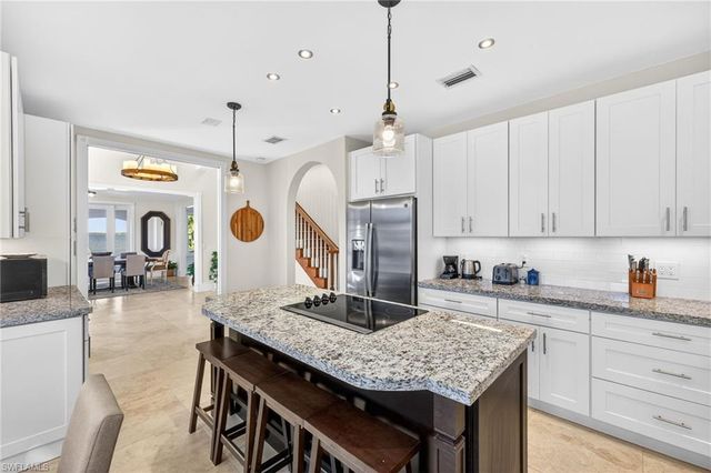 2878 Valencia WAY, Fort Myers, FL 33901