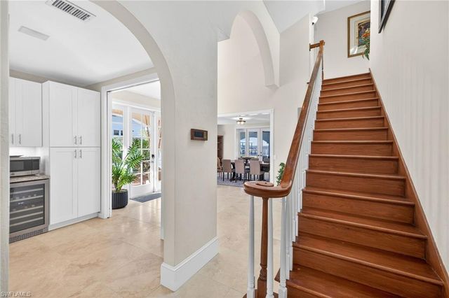 2878 Valencia WAY, Fort Myers, FL 33901