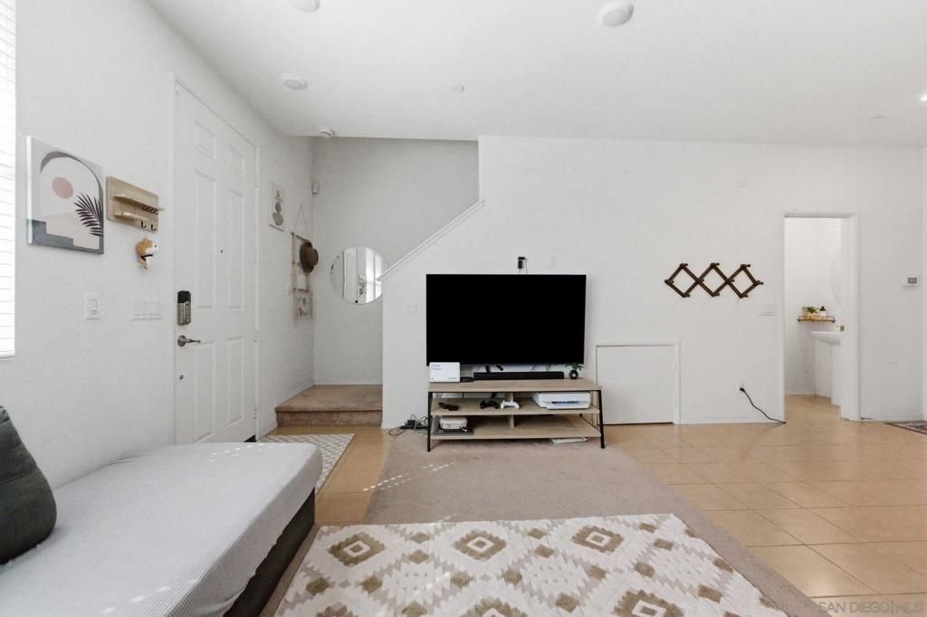 Image 21 of property listing at 1512 Champion Lane Unit 2, Chula Vista, CA 91915